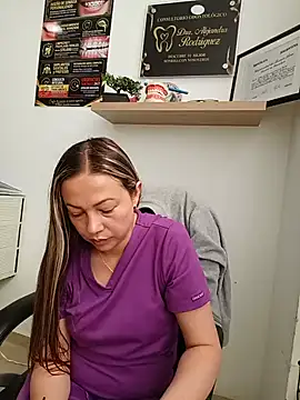 Snapshot of Madisson-04_ chatting on July 6, 2:46 pm Madisson-04 online show from July 6, 2:46 pm