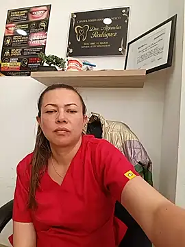 Snapshot of Madisson-04_ chatting on July 8, 7:03 pm Madisson-04 online show from July 8, 7:03 pm