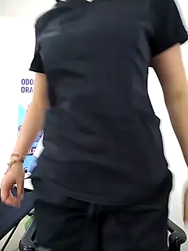 Madisson-04  online show from November 12, 3:27 pm