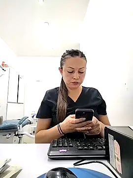 Madisson-04  online show from October 30, 7:33 pm