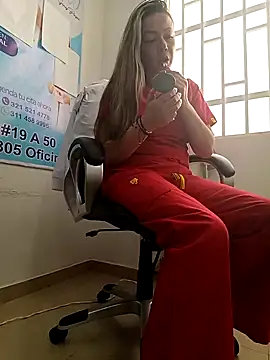 Madisson-04  online show from February 24, 2:40 pm