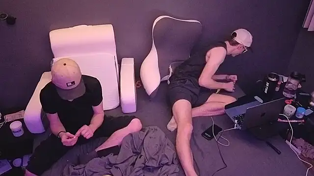 maskedboy1 online show from January 7, 8:30 am