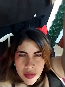 Snapshot of Camila_latina_0 chatting on September 25, 5:24 am Camila latina 0 online show from September 25, 5:24 am