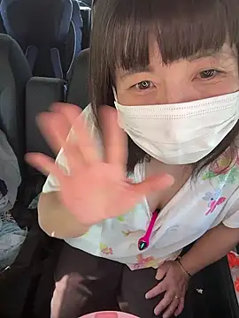 Snapshot of hanachan_001 chatting on December 2, 4:36 am hanachan 001 online show from December 2, 4:36 am