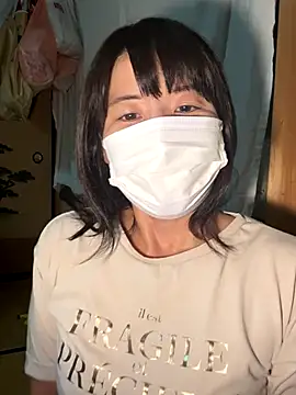 Snapshot of hanachan_001 chatting on September 13, 12:38 pm hanachan 001 online show from September 13, 12:38 pm