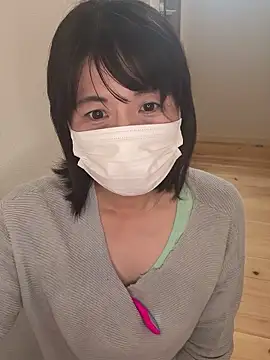 Snapshot of hanachan_001 chatting on November 6, 3:43 am hanachan 001 online show from November 6, 3:43 am