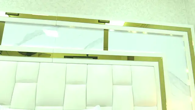 violet sm online show from November 6, 3:21 am