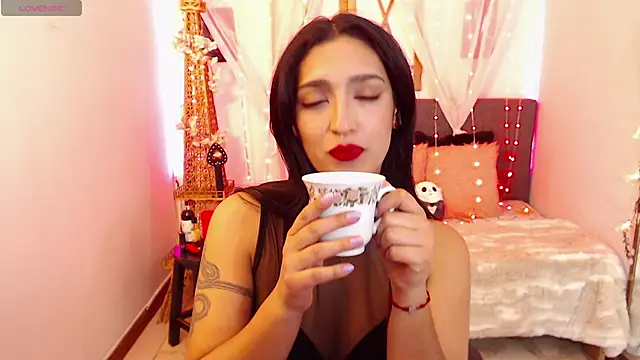 Snapshot of Cleofox_ chatting on November 24, 11:49 pm Cleofox online show from November 24, 11:49 pm