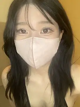 Snapshot of Yuki_chan_2 chatting on November 29, 1:44 pm Yuki chan 2 online show from November 29, 1:44 pm