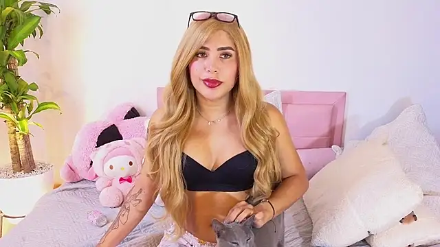 dahiana marin online show from March 19, 6:08 pm