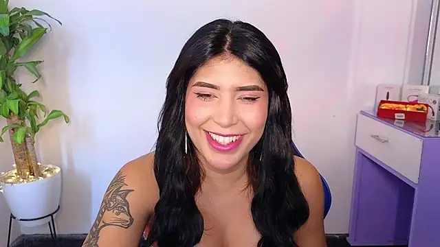 dahiana marin online show from May 4, 8:00 pm