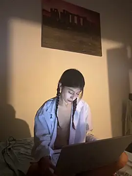 Snapshot of Clavelnegro chatting on October 3, 6:26 am Clavelnegro online show from October 3, 6:26 am
