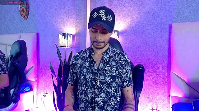 HairyDiamond  online show from September 29, 12:06 am