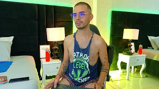 HairyDiamond  online show from September 22, 3:34 am