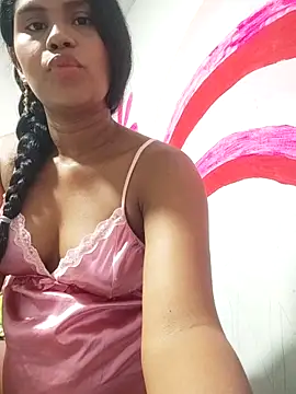 julietta1453 online show from February 14, 4:13 am