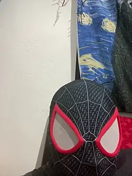 Danimiles online show from December 17, 9:25 am