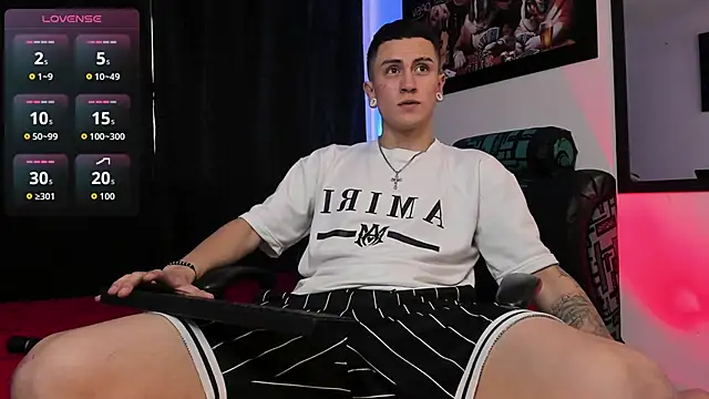 Sebas maverick online show from February 19, 9:01 pm