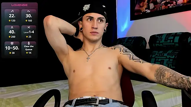 Snapshot of Sebas_maverick chatting on November 25, 11:37 pm Sebas maverick online show from November 25, 11:37 pm