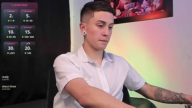 Snapshot of Sebas_maverick chatting on November 6, 12:58 am Sebas maverick online show from November 6, 12:58 am