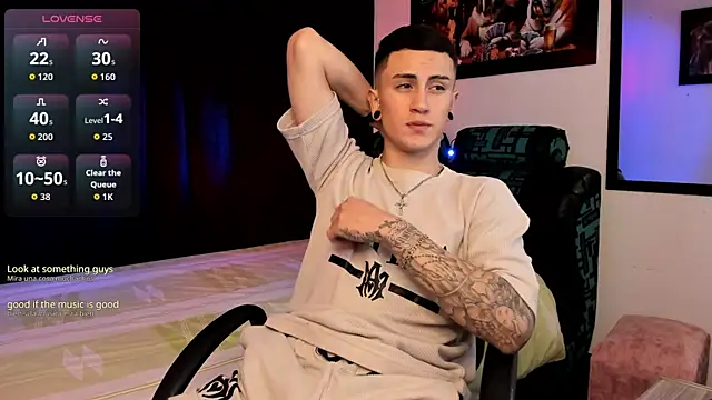 Snapshot of Sebas_maverick chatting on November 11, 10:26 pm Sebas maverick online show from November 11, 10:26 pm