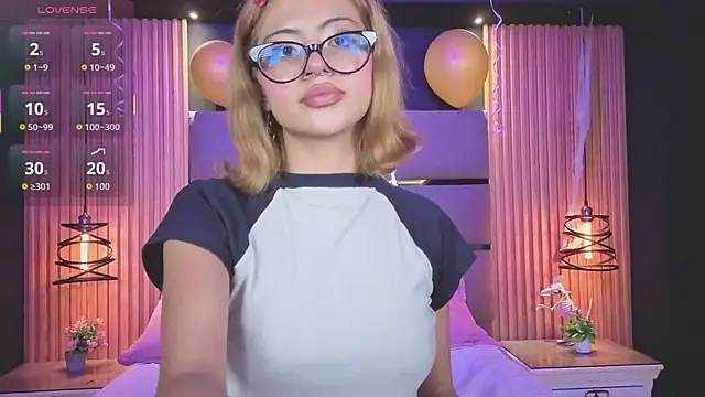 AlanaWalker9 online show from March 24, 11:54 am