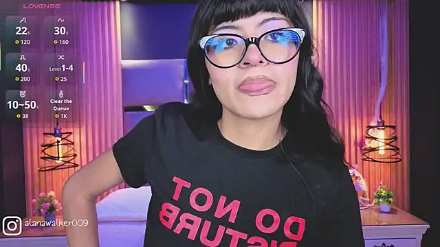 AlanaWalker9 online show from February 26, 3:28 am