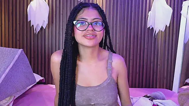 AlanaWalker9 online show from October 30, 3:49 am