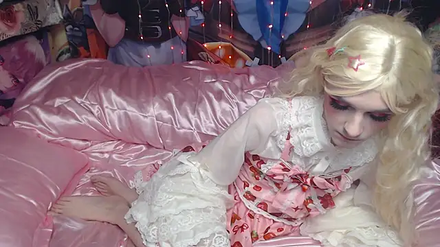 Snapshot of yutachka chatting on November 18, 10:45 pm yutachka online show from November 18, 10:45 pm