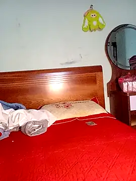 Snapshot of Ella3838 chatting on November 18, 6:17 am Ella3838 online show from November 18, 6:17 am