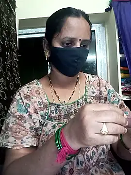 Snapshot of Mee_harini-telugupilla chatting on January 12, 5:42 pm Mee harini-telugupilla online show from January 12, 5:42 pm