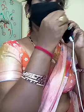 Snapshot of Mee_harini-telugupilla chatting on February 8, 3:59 am Mee harini-telugupilla online show from February 8, 3:59 am