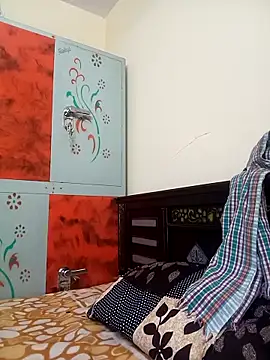 Snapshot of Mee_harini-telugupilla chatting on February 3, 3:15 am Mee harini-telugupilla online show from February 3, 3:15 am