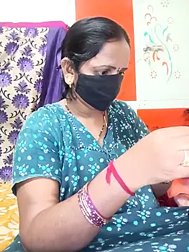 Snapshot of Mee_harini-telugupilla chatting on February 3, 6:40 am Mee harini-telugupilla online show from February 3, 6:40 am