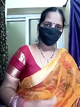 Snapshot of Mee_harini-telugupilla chatting on February 9, 5:16 am Mee harini-telugupilla online show from February 9, 5:16 am