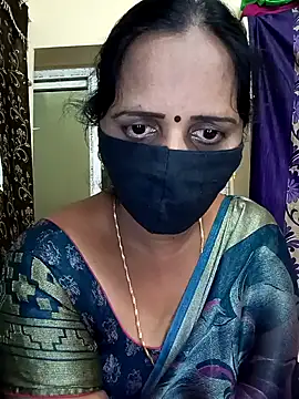 Snapshot of Mee_harini-telugupilla chatting on February 12, 3:39 am Mee harini-telugupilla online show from February 12, 3:39 am