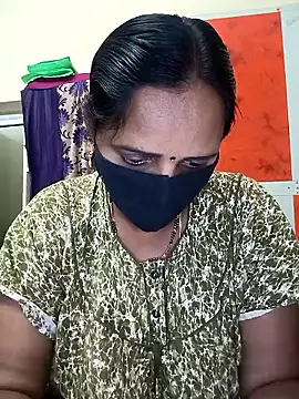 Snapshot of Mee_harini-telugupilla chatting on January 7, 3:11 am Mee harini-telugupilla online show from January 7, 3:11 am