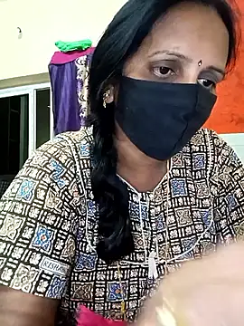 Snapshot of Mee_harini-telugupilla chatting on February 1, 2:15 pm Mee harini-telugupilla online show from February 1, 2:15 pm