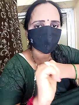 Snapshot of Mee_harini-telugupilla chatting on December 4, 4:44 am Mee harini-telugupilla online show from December 4, 4:44 am