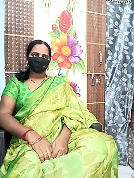 Snapshot of Mee_harini-telugupilla chatting on November 26, 3:56 pm Mee harini-telugupilla online show from November 26, 3:56 pm