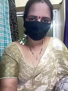 Snapshot of Mee_harini-telugupilla chatting on February 15, 7:20 am Mee harini-telugupilla online show from February 15, 7:20 am