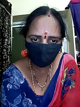 Snapshot of Mee_harini-telugupilla chatting on November 30, 7:20 am Mee harini-telugupilla online show from November 30, 7:20 am