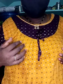 Snapshot of chubby_babitha-telugu chatting on November 23, 1:21 pm chubby babitha-telugu online show from November 23, 1:21 pm