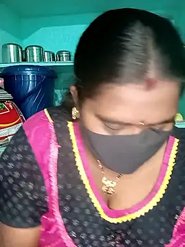 Snapshot of chubby_babitha-telugu chatting on December 1, 10:38 am chubby babitha-telugu online show from December 1, 10:38 am