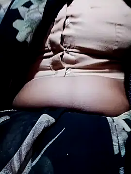 Snapshot of cutrashmi_hot47 chatting on December 15, 2:34 pm cutrashmi hot47 online show from December 15, 2:34 pm