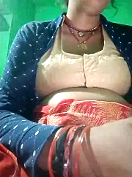 Snapshot of cutrashmi_hot47 chatting on December 15, 12:38 am cutrashmi hot47 online show from December 15, 12:38 am