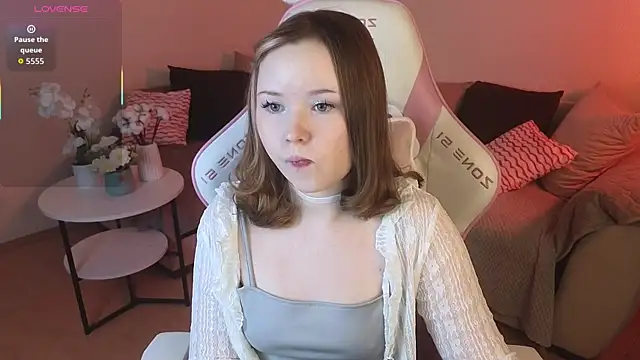 Sweetie Hope online show from January 15, 4:32 pm