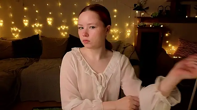 Snapshot of Sweetie_Hope chatting on July 16, 3:42 pm Sweetie Hope online show from July 16, 3:42 pm