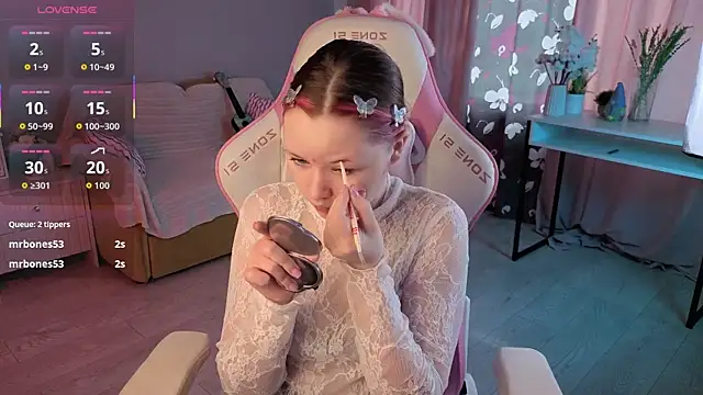 Sweetie Hope online show from September 26, 7:37 am