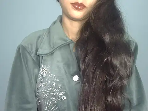 Saniya9B online show from December 3, 5:12 pm