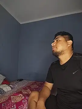 badlove42 online show from December 5, 4:22 am